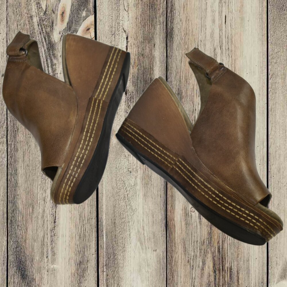 Antelope Geri Taupe Leather Platform Wedge Size 39 (US 8 -8.5) - Picture 5 of 11